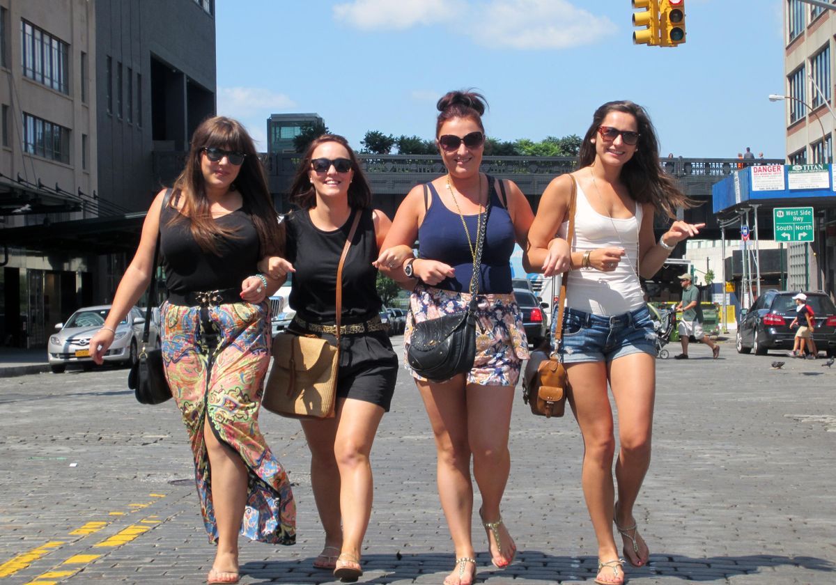 NYC Sex and the City Hotspots Tour with City Experiences